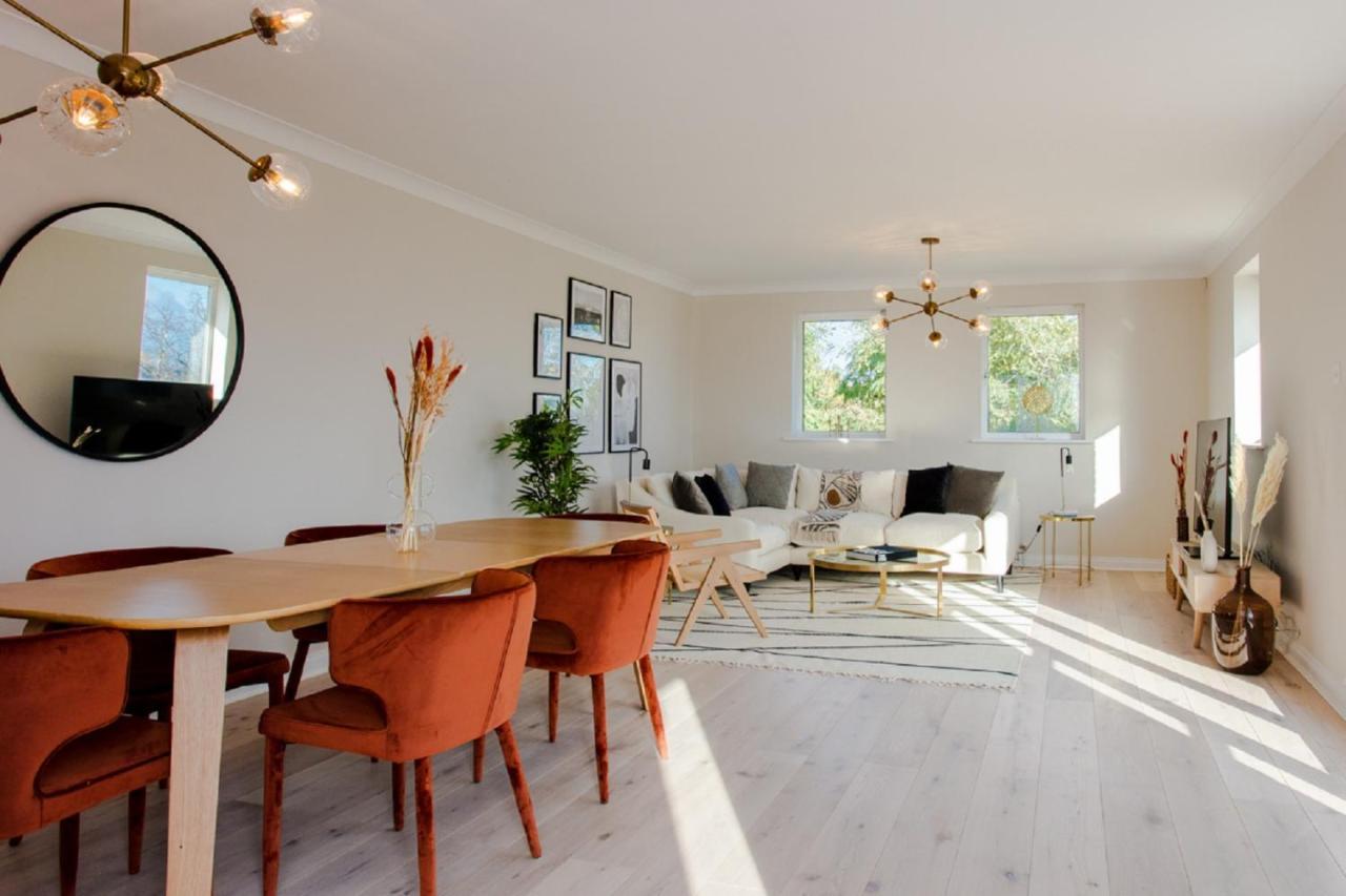 The Sparkford Gardens - Lovely 2Bdr With Balcony Лондон Экстерьер фото